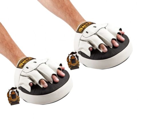 TKFMU9.jpg